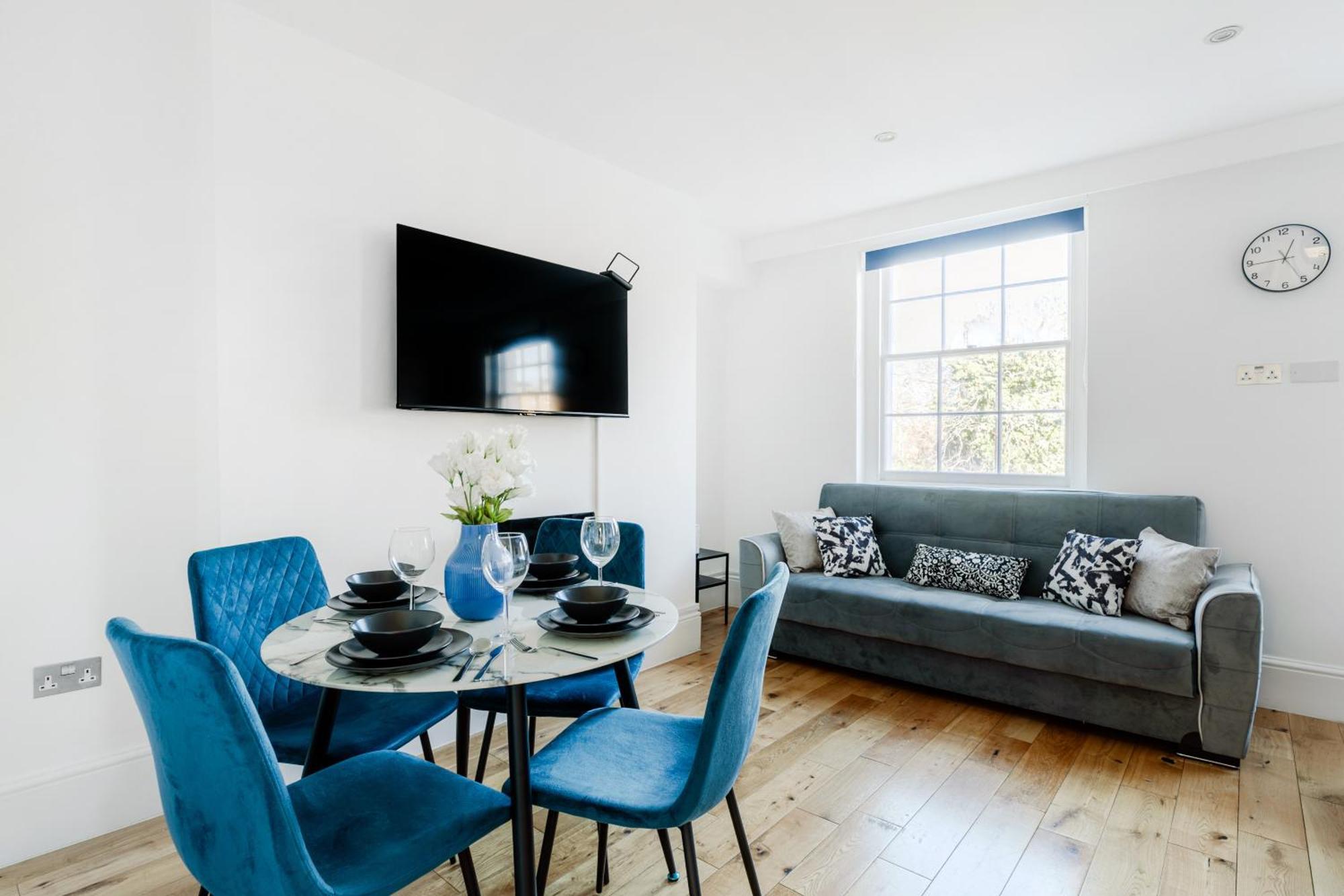 Апартаменты Regents Park View Лондон