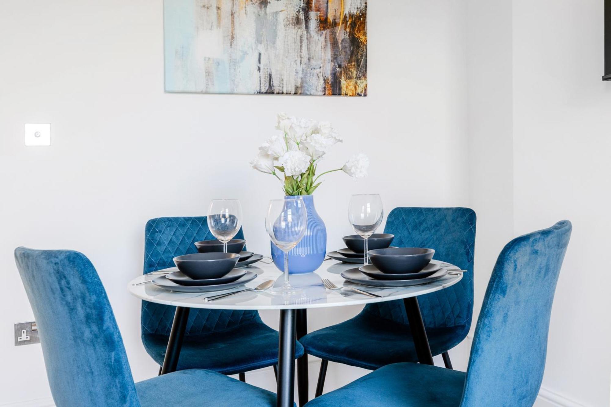 Апартаменты Regents Park View