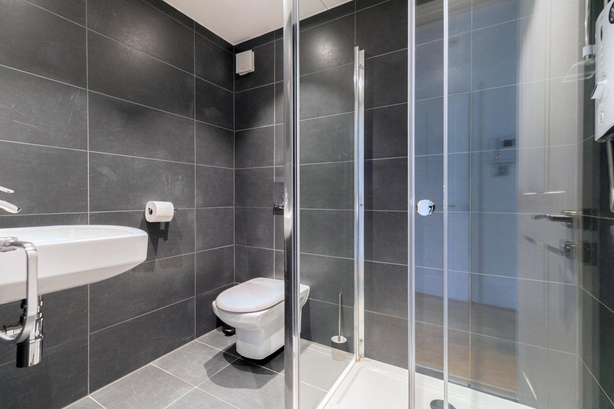 Regents Park View Апартаменты *