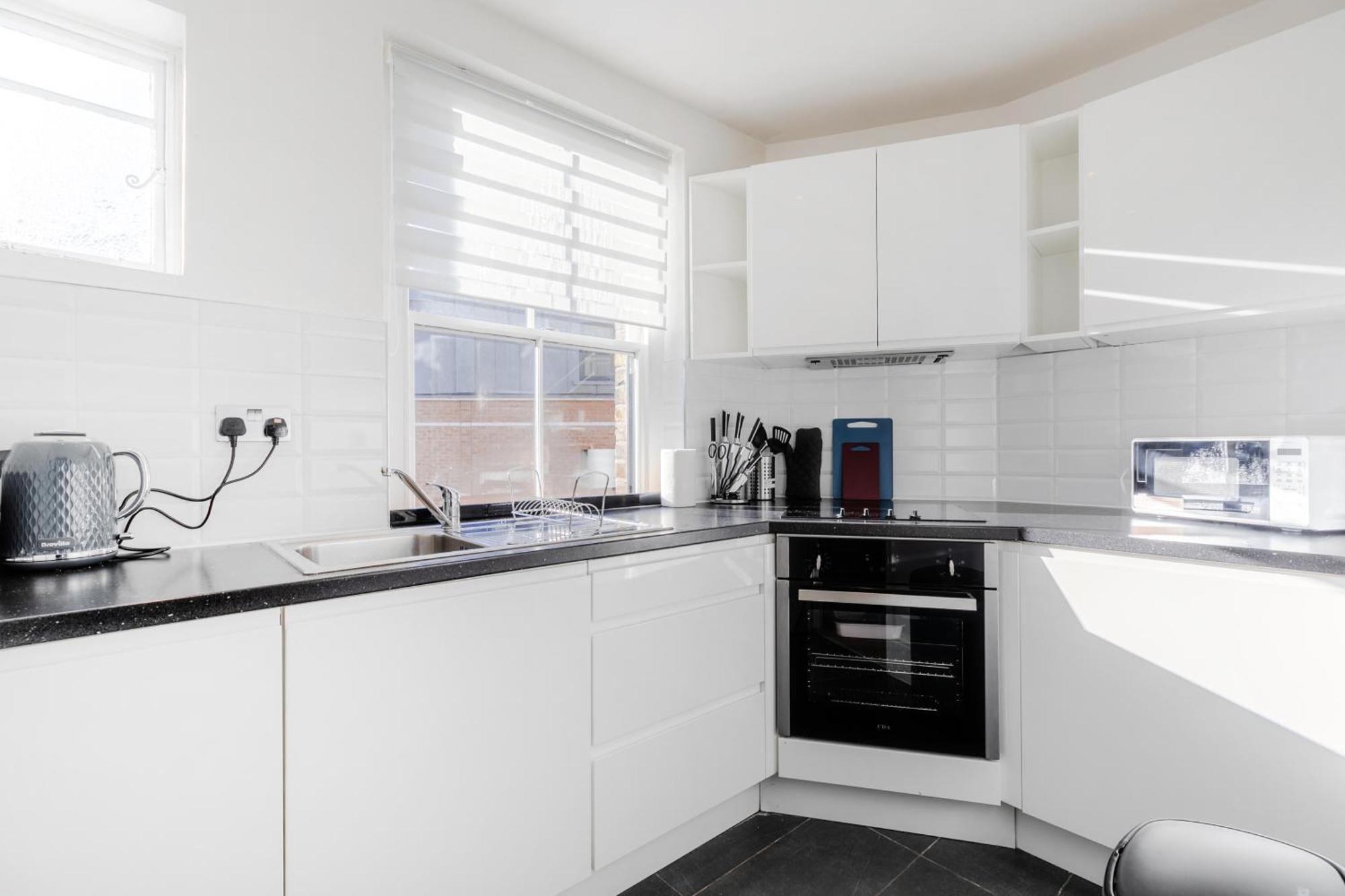 Апартаменты Regents Park View