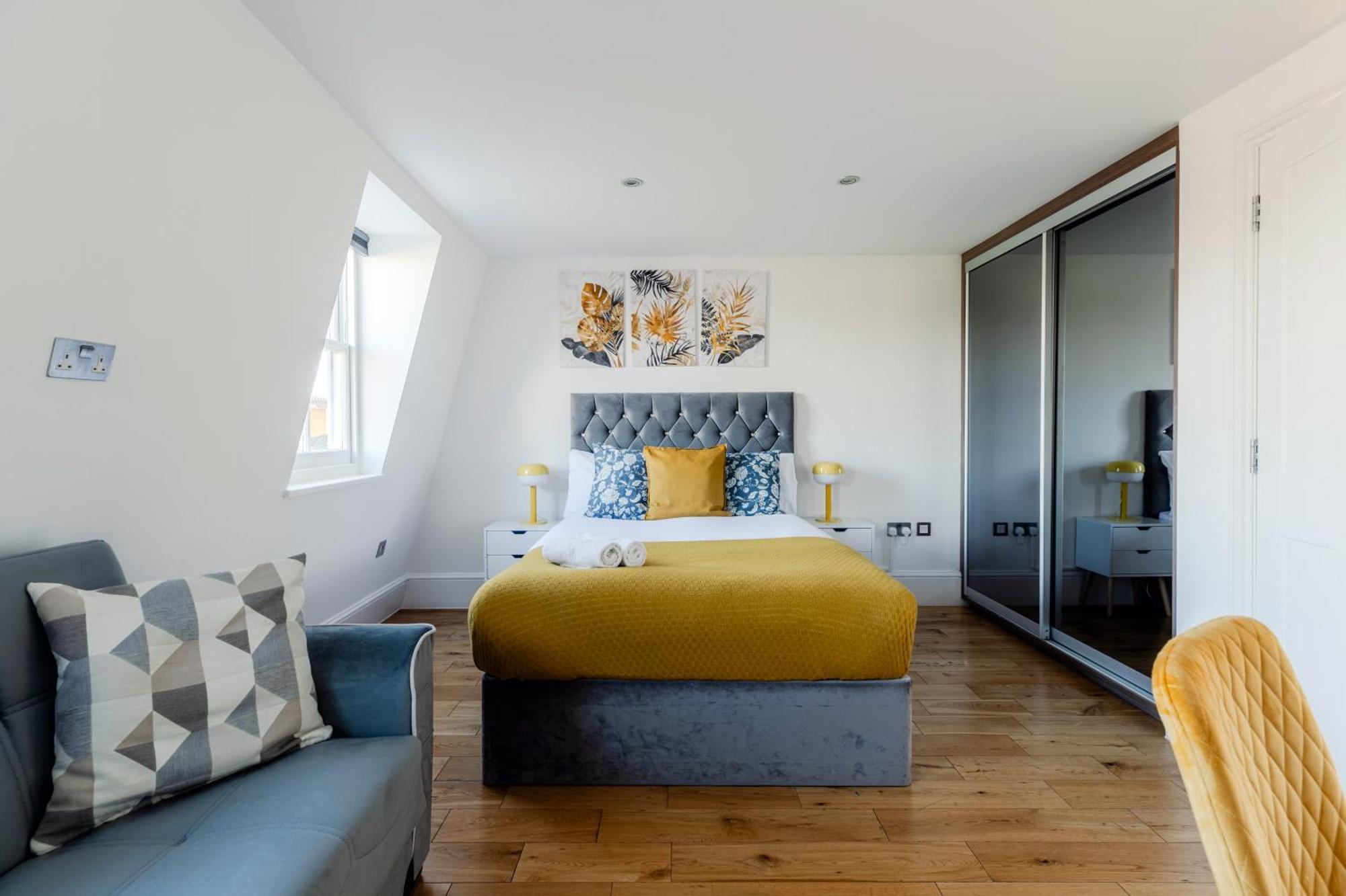 Апартаменты Regents Park View