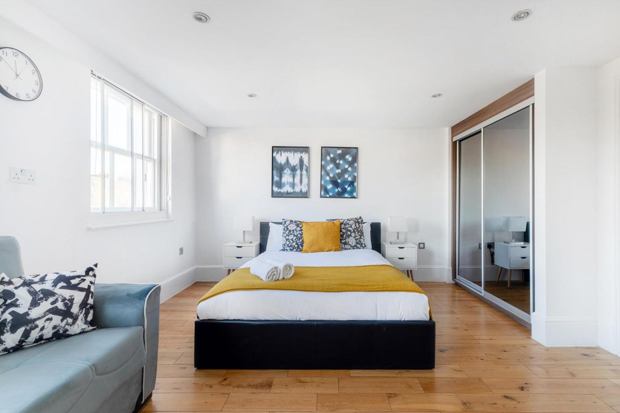 Regents Park View Апартаменты *